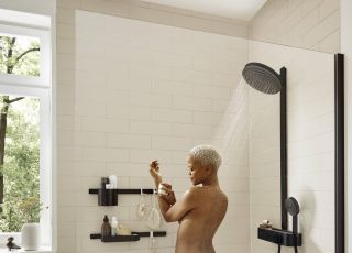 Душевая система Hansgrohe Pulsify S Showerpipe 260 2jet 24240670 черный матовый