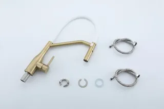 Смеситель для кухни Gappo G4098-13 с гибким изливом золотой сатин