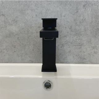 Смеситель для раковины Comforty чёрный матовый FC045A-CMT