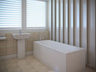 Ванна из искусственного камня AquaStone Наоми 170x75см белый