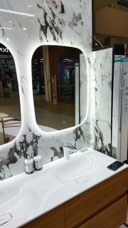 Зеркало с холодной подсветкой Art&Max Forli 65x80см AM-For-650-800-DS-F