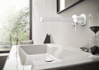 Смеситель для раковины Hansgrohe Finoris 76050700S  белый